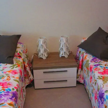 Patio Da Aldeia Armacao de Pera