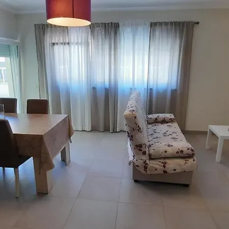 Pátio Da Aldeia * Armação de Pêra