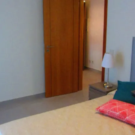 Patio Da Aldeia Армасан-де-Пера