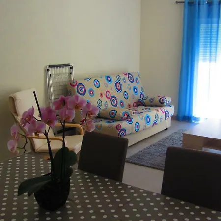 Patio Da Aldeia Армасан-де-Пера